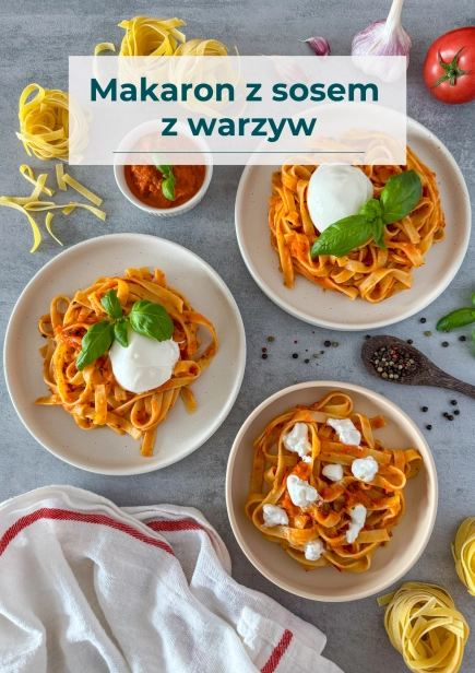 Makaron z sosem  z warzyw.png
